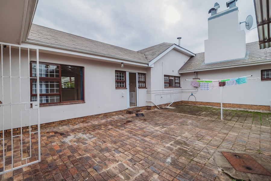 4 Bedroom Property for Sale in Heatherlands Western Cape